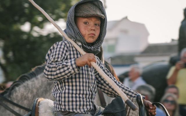Abuelos, nietos y yegüerizos: la tradición que une a todo un pueblo