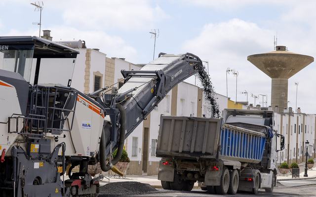 Almonte inicia un nuevo plan de asfaltado de un millón de euros para renovar 23 calles