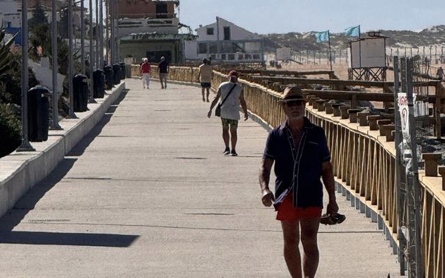 Los propietarios del Pueblo Andaluz, divididos tras la finalización de las obras