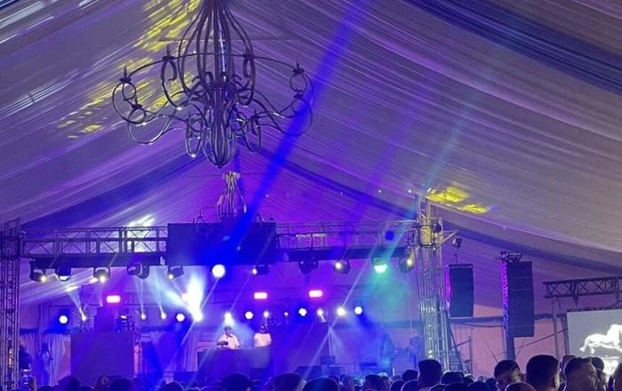 La Caseta Municipal recupera el pulso y vuelve a convertirse en el gran punto de encuentro de la Feria de Almonte