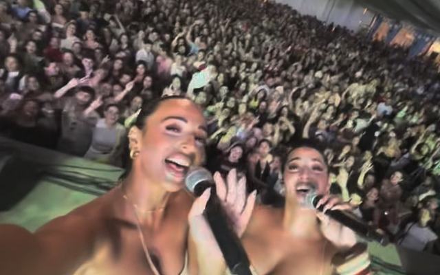 Las Rodes consolidan el éxito de la Caseta Municipal con otro lleno absoluto en la Feria de Almonte