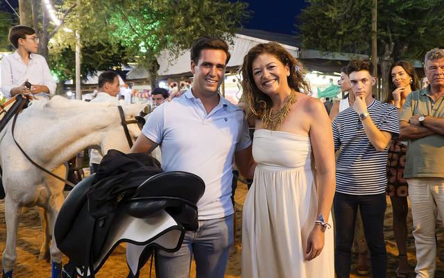 El viernes de Carrera de Cintas vuelve a reunir a decenas de jinetes en la Feria de Almonte