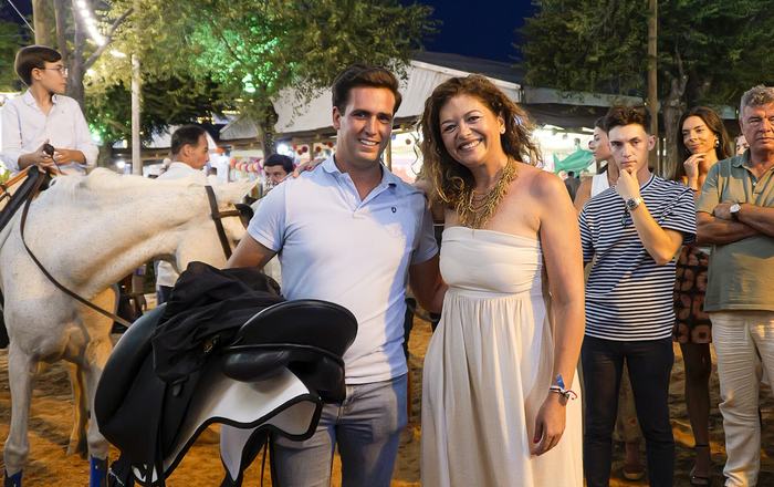El viernes de Carrera de Cintas vuelve a reunir a decenas de jinetes en la Feria de Almonte