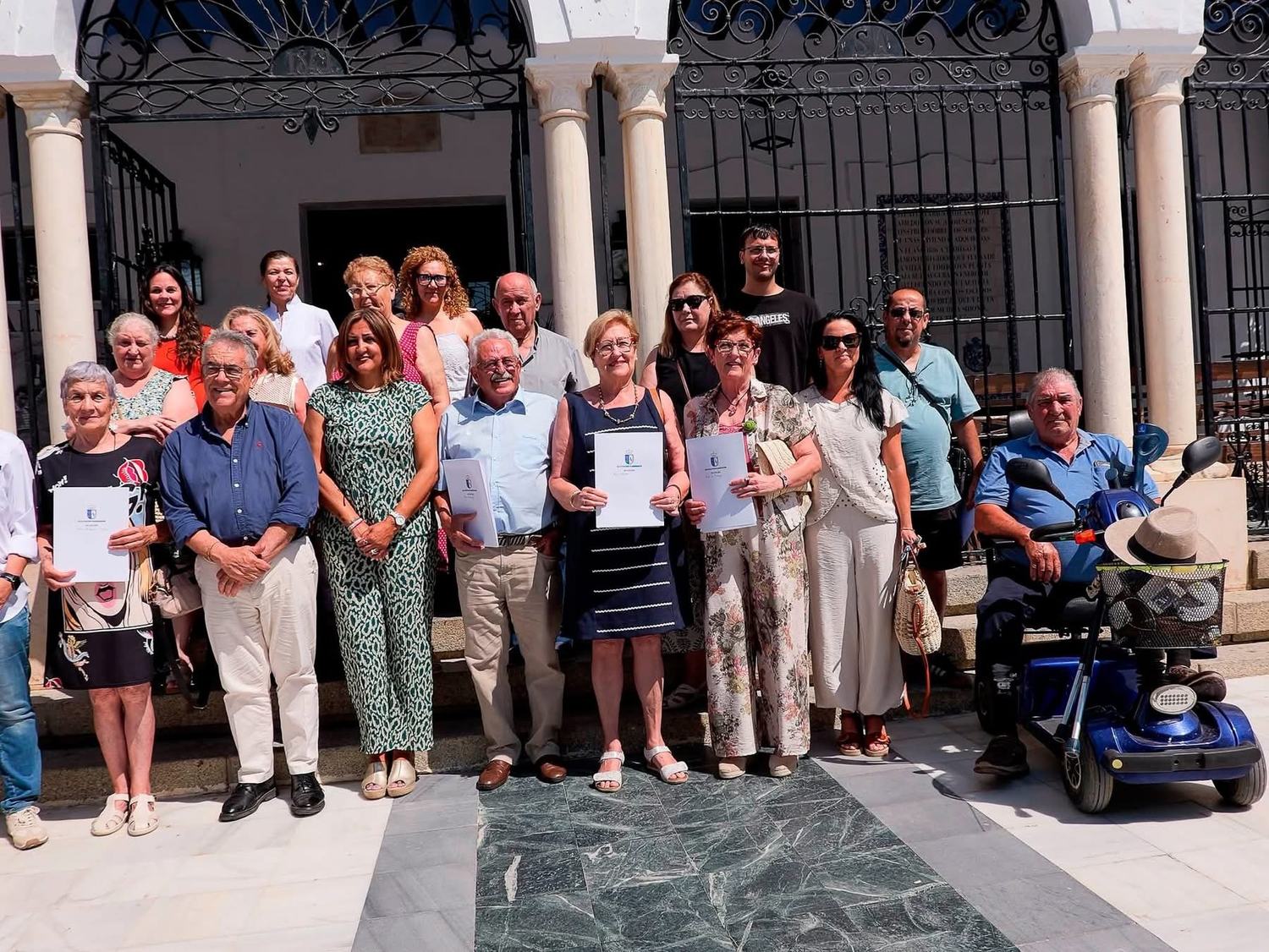 El Ayuntamiento de Almonte renueva su apoyo a las asociaciones terapéuticas con 39.000 euros en convenios