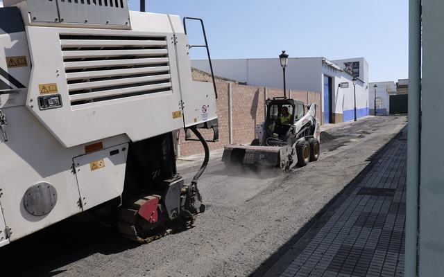 La calle Los Pinos ya está completamente asfaltada