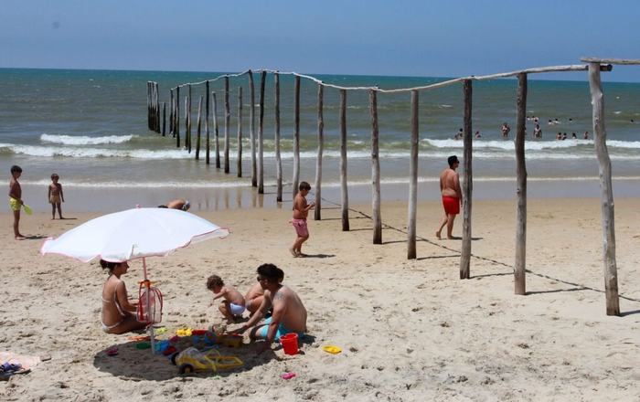 La Junta confirma que las aguas de baño de Matalascañas presentan un estado óptimo y avala su excelente calidad en pleno verano