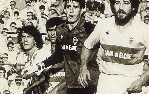 El orgullo de Almonte tiene nombre de fútbol: el eterno legado de Antonio Cepeda