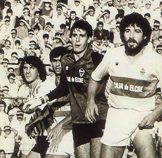 El orgullo de Almonte tiene nombre de fútbol: el eterno legado de Antonio Cepeda