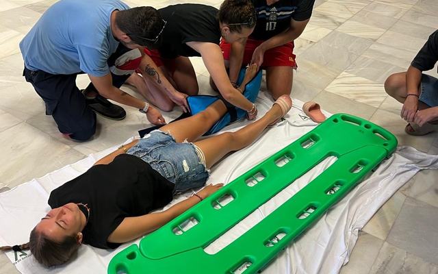 Los socorristas de Matalascañas refuerzan su preparación por tercer verano consecutivo con formación especializada en emergencias