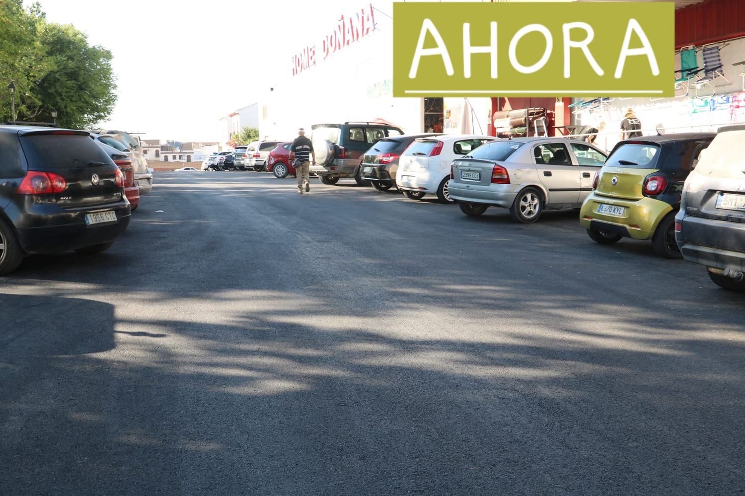 El entorno de la Plaza Fuente de las Damas cambia por completo con el nuevo asfaltado