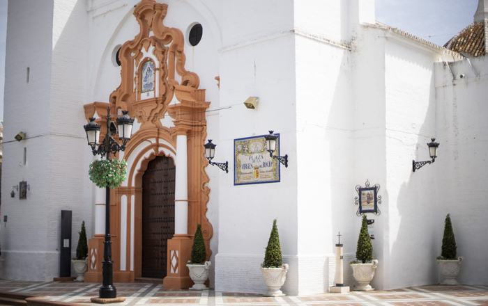 El amor de un pueblo que nunca deja sola a su Pastora: Almonte se vuelca en las tradicionales guardias nocturnas a la Virgen