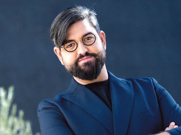 Manu Sánchez llena de humor y emoción el On Doñana Music Experience en Matalascañas