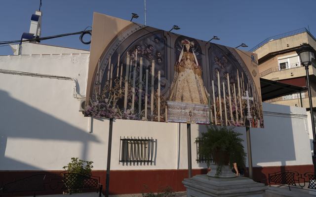 La Venida ya se siente en Almonte con un gran mural dedicado a la Pastora