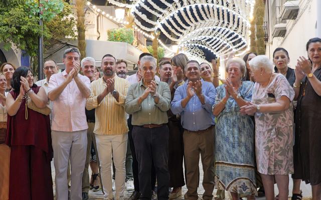 Almonte ya ha inaugurado sus calles engalanadas para la Virgen y esta noche inaugurará su Catedral Efímera