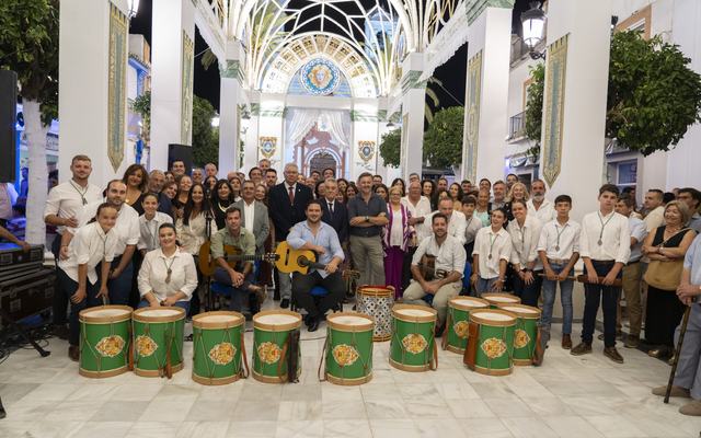 Almonte inaugura su Catedral Efímera con un emotivo homenaje a todas las manos almonteñas