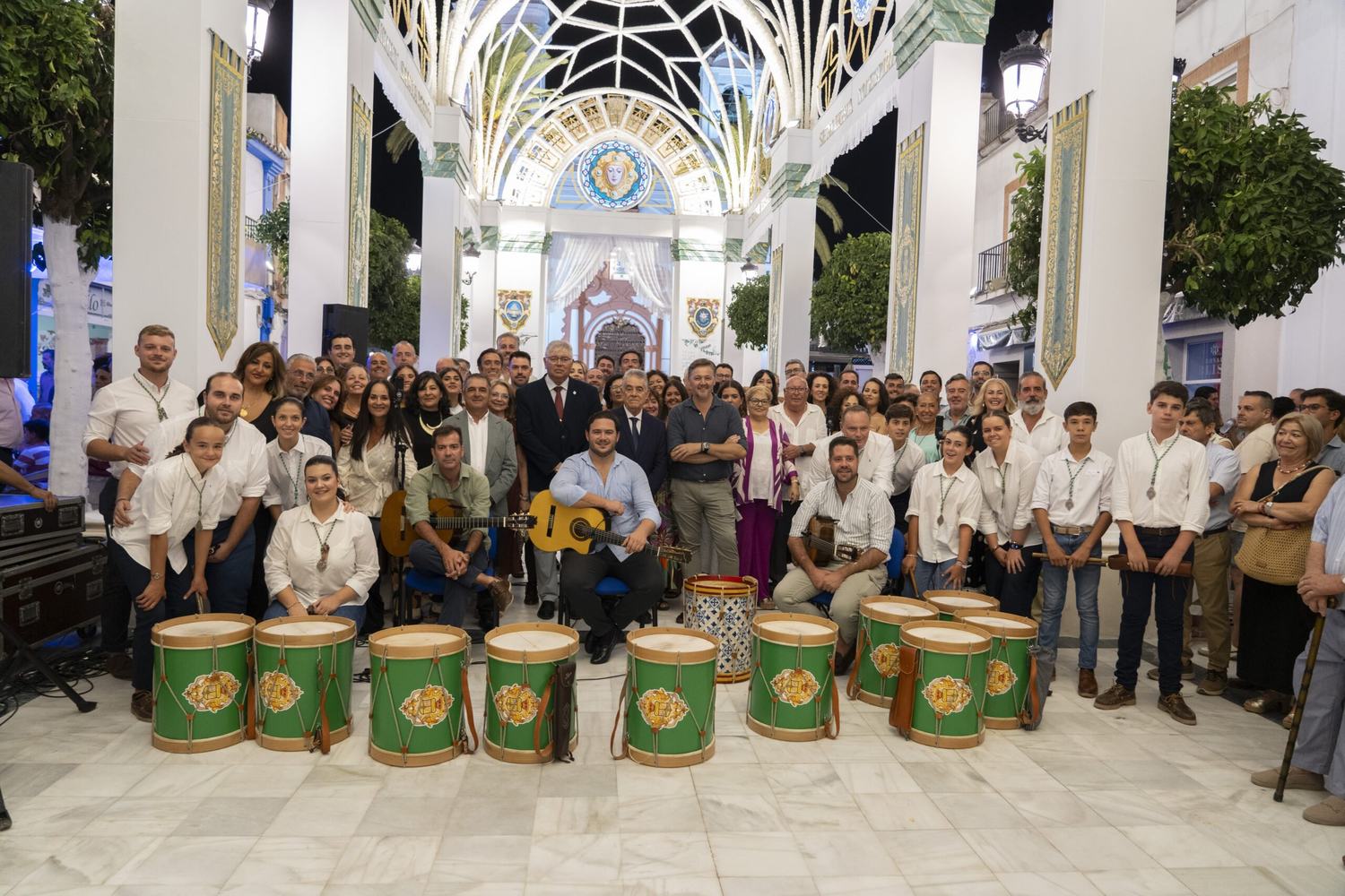 Almonte inaugura su Catedral Efímera con un emotivo homenaje a todas las manos almonteñas