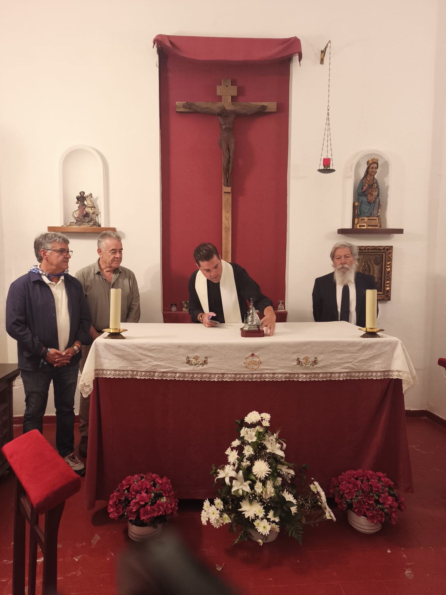 Almonte lleva la devoción a la Virgen del Rocío hasta la plaza de toros de Vista Alegre de Bilbao