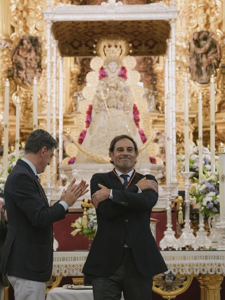 Miguel Báez Spínola “Litri V”, recibido como Hermano Honorario de la Hermandad Matriz de Almonte