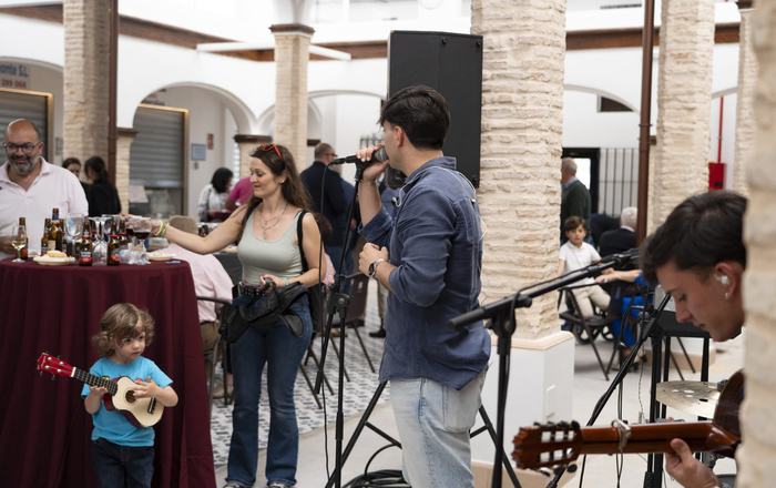 La nueva Plaza de Abastos de Almonte acogerá un mercadillo alternativo con música en directo y actividades de ocio
