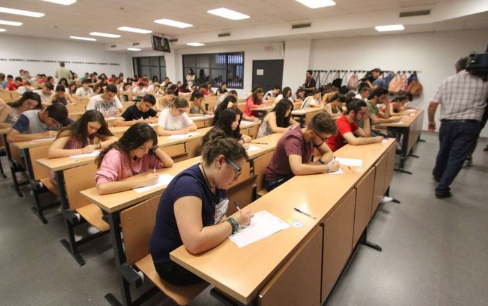 La PAU 2026 comienza para decenas de jóvenes de Almonte: esfuerzo, confianza y tranquilidad ante un reto decisivo