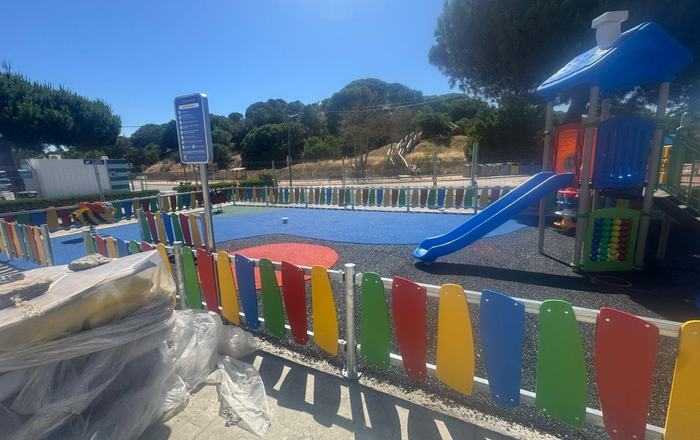 La Avenida de las Adelfas contará con una renovada zona de juegos infantiles