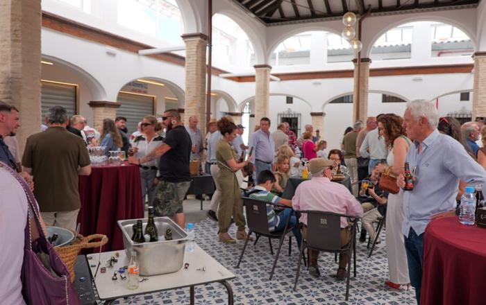 El Mercado Municipal de Almonte despierta un gran interés empresarial con cerca de treinta solicitudes para instalar nuevos negocios
