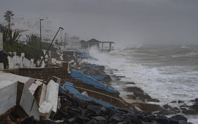 La actuación del Estado sobre Matalascañas llega seis meses después de los temporales mientras el Ayuntamiento ultima la reapertura del paseo marítimo