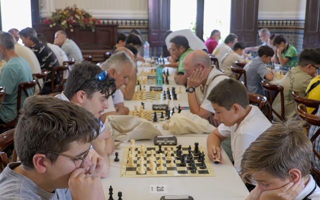 Éxito de participación en el Torneo de Ajedrez Villa de Almonte celebrado en el Casino de la Paz