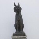 Un año sin el lince: el robo de la emblemática escultura de Matalascañas sigue indignando a los vecinos